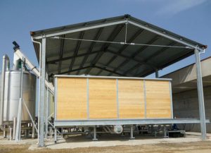 AGB Biogas - dosatore con coclee di convogliamento a prevasca di miscelazione
